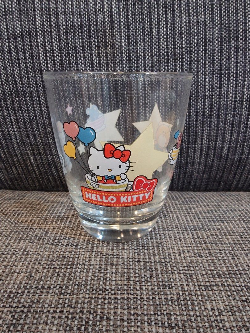 由 tjojo88610935 (刊登 ID 1379170591，圖片 1) 提交，位於 新竹市 (Hsinchu City) 的 （全新）hello kitty 杯子 (類別：水杯、水壺)，說明：（全新）hello kitty 杯子 圓徑：約8.4cm 高：約10.6cm 內高：約9.5cm *有問題都可以問 *商品為個人用品，恕不退換貨 *可自取 *下單前，請先詢問還有庫存嗎？ 謝謝！。