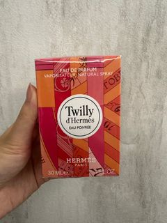 （分類：）位於 。 由 lindayeewa 提交（商品編號 1379279501，圖片 1）。簡介： 。
