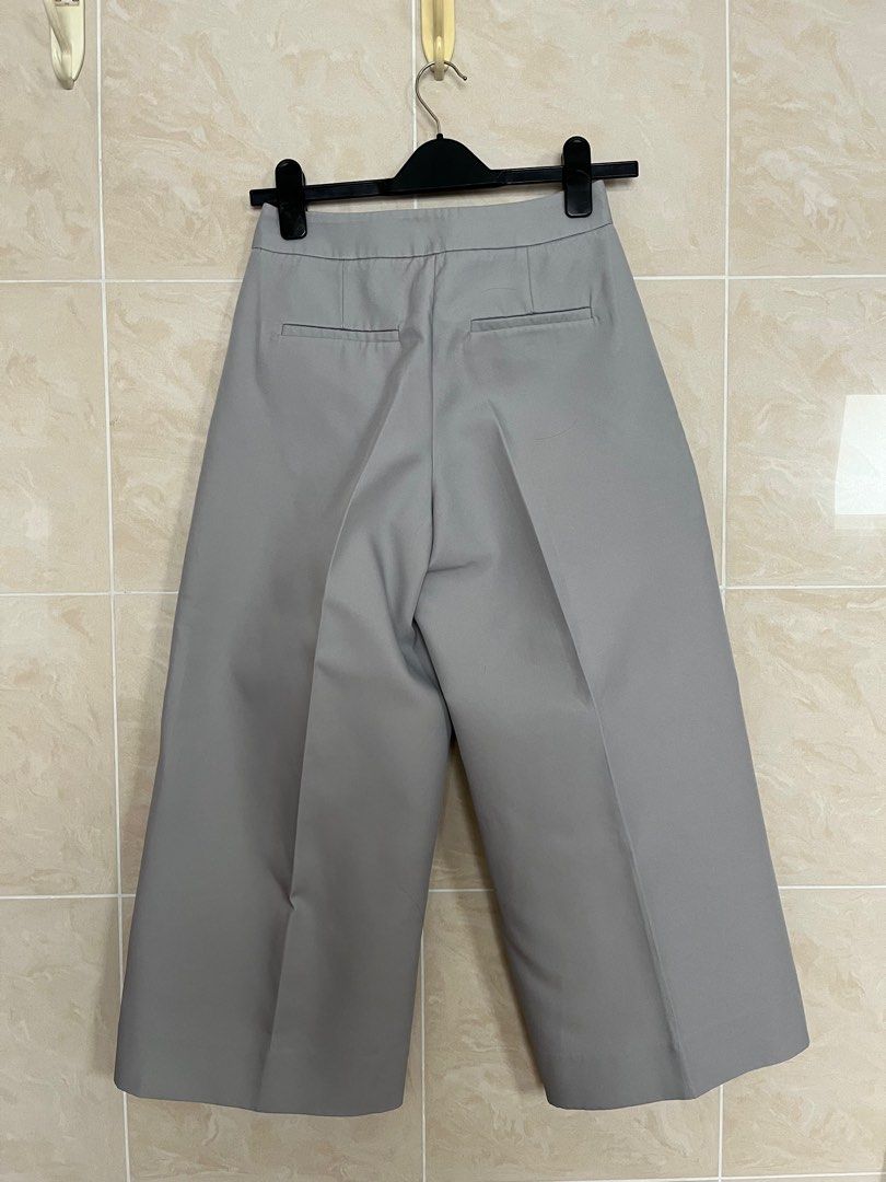 IGC pants culottes light grey XS (Category: Other Bottoms) located in Singapore. Submitted by chocloud (Listing ID 1379172870, Image 2). Description: 📍chat to transact, top up $2 normal mail preferred Brand: in good company IGC Size: XS fits UK6 to UK8, measurements in pics pls scroll to end Condition: almost brand new. Worn a few times, zero signs of wear! Beautiful timeless classic piece that has interesting details - nicely tailored and lined
