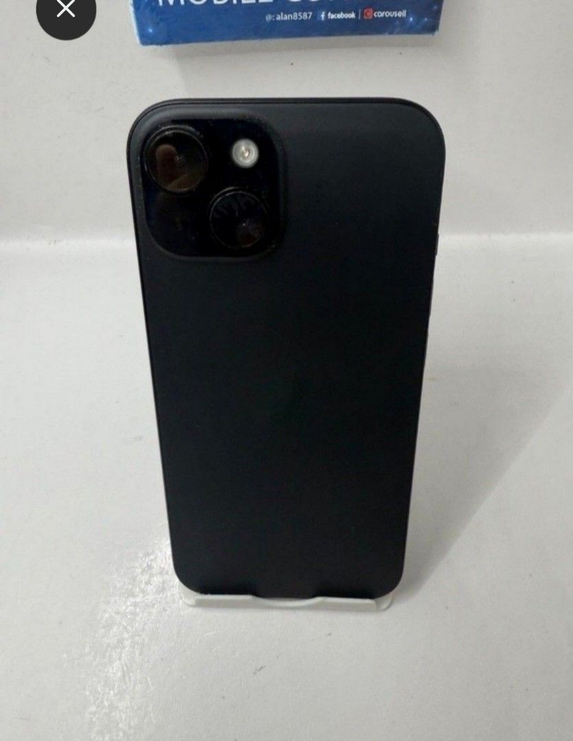 iPhone 15 Black 128GB (Category: iPhone 15 Series) located in Singapore. Submitted by alan8587 (Listing ID 1379164873, Image 2). Description: .