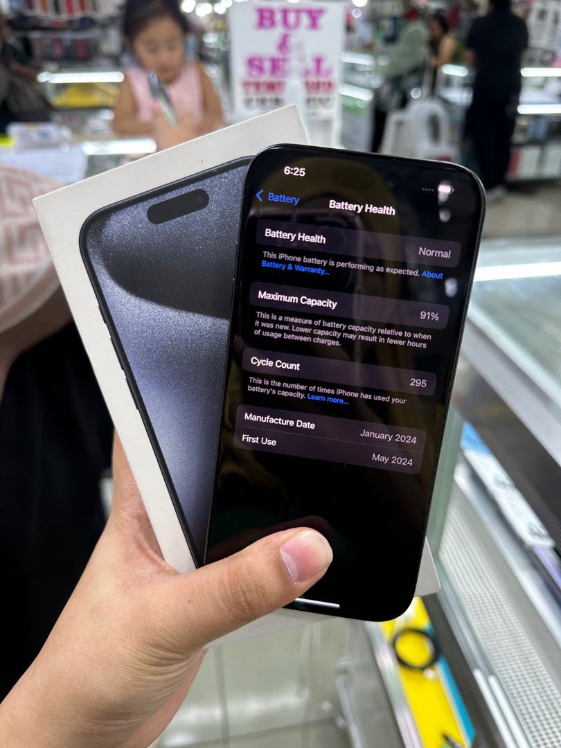 iPhone 15 Pro 512GB Factory Unlock No Issue Secondhand (Category: iPhone 15 Series) located in Pasig City. Submitted by FarAndRayShop (Listing ID 1379161268, Image 3). Description: OPEN FOR SWAP/SELLING/BUYING (RFS: Buy and Sell) Price: 47,499 iPhone 15 Pro 512GB •Factory Unlock •NO HIDDEN ISSUES •TEST TO SAWA •Authentic Phone Physical store in Greenhills Shopping Center XC-07 Stall Number Look For Rayray Or Anika NO CASH INSTALLMENT We are open 