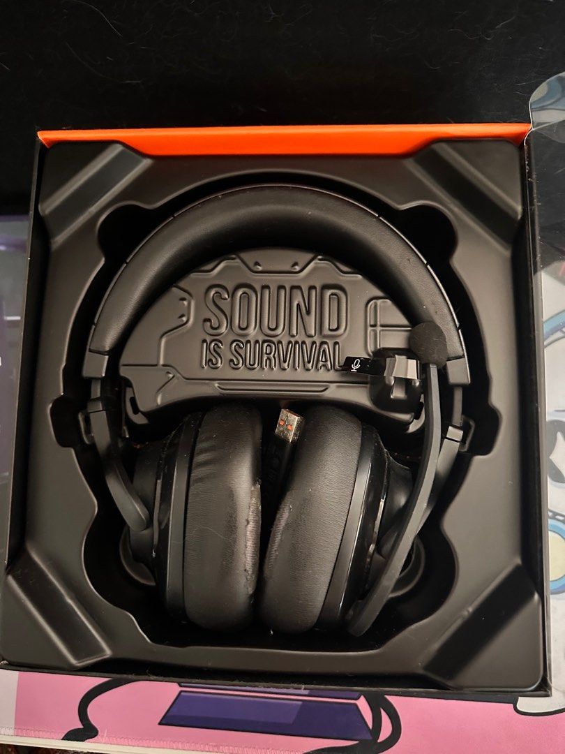 JBL Quantum 600 (Category: Headphones & Headsets) located in Cabuyao City. Submitted by trizhaconechado (Listing ID 1379135095, Image 2). Description: For Sale JBL Quantum 600 - complete Mop: gcash / bank transfer Mod: lalamove / j&t (by schedule) Rfs: hindi na ginagamit.