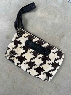 (Category: ) located in . Submitted by avantstyle (Listing ID 1379170763, Image 1). Description: .