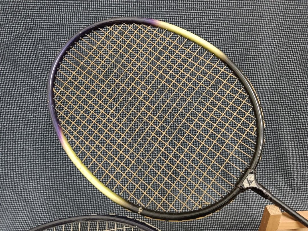 由 o-mart (刊登 ID 1379170868，圖片 2) 提交，位於 新北市 (New Taipei) 的 Kennex 羽球拍 all pro c 333 B-318 (類別：球拍和球類運動)，說明：Kennex 羽球拍 all pro c 333 B-318 狀態請參考照片。