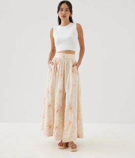 (Category: ) located in . Submitted by clearmyapparels (Listing ID 1379136291, Image 1). Description: .