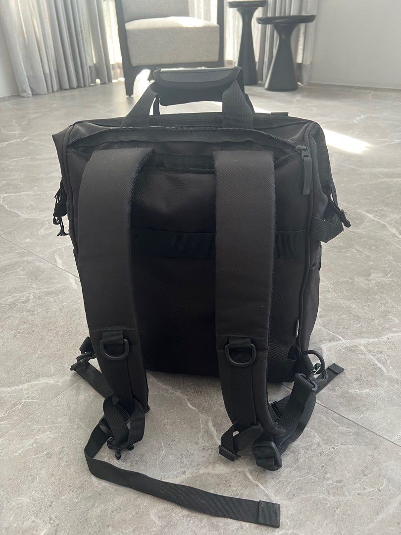 Luft Design Camera Backpack (Category: Camera Bags & Carriers) located in Angeles City. Submitted by mkp125 (Listing ID 1379167190, Image 3). Description: - has compartments for laptop, camera, and lenses - one zipper puller broke but zipper itself is intact - payment via gcash/bpi - sf c/o buyer.