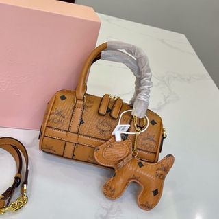 (Category: ) located in . Submitted by pshoppers. (Listing ID 1379283254, Image 1). Description: .