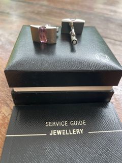 (Category: ) located in . Submitted by preloved_hoarder (Listing ID 1379199598, Image 1). Description: .