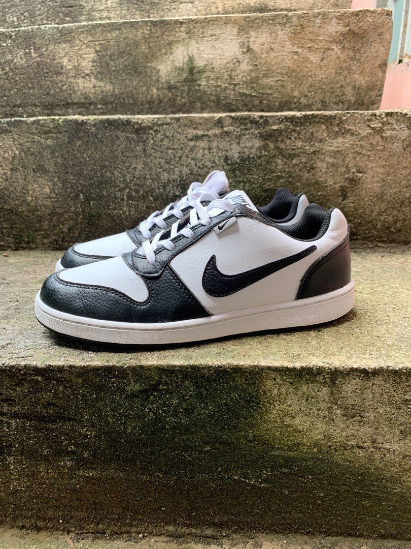 NIKE EBERNON LOW (US 8 | 26 cm) (Category: Sneakers) located in Butuan. Submitted by selected.kicks (Listing ID 1371319382, Image 2). Description: US 8 | EUR 41 | 26 cm used pair excellent condition 📍Location: Butuan City, Mindanao.