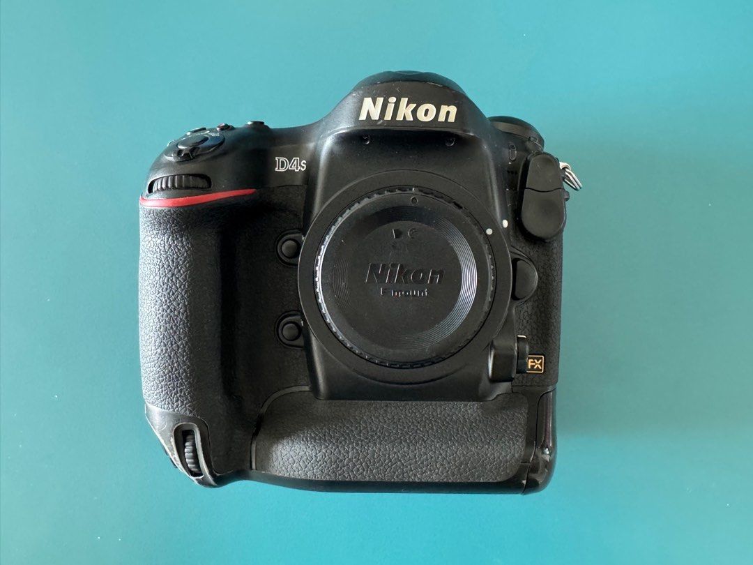 Nikon D4S DSLR Camera Well Used, Photography, Cameras on Carousell