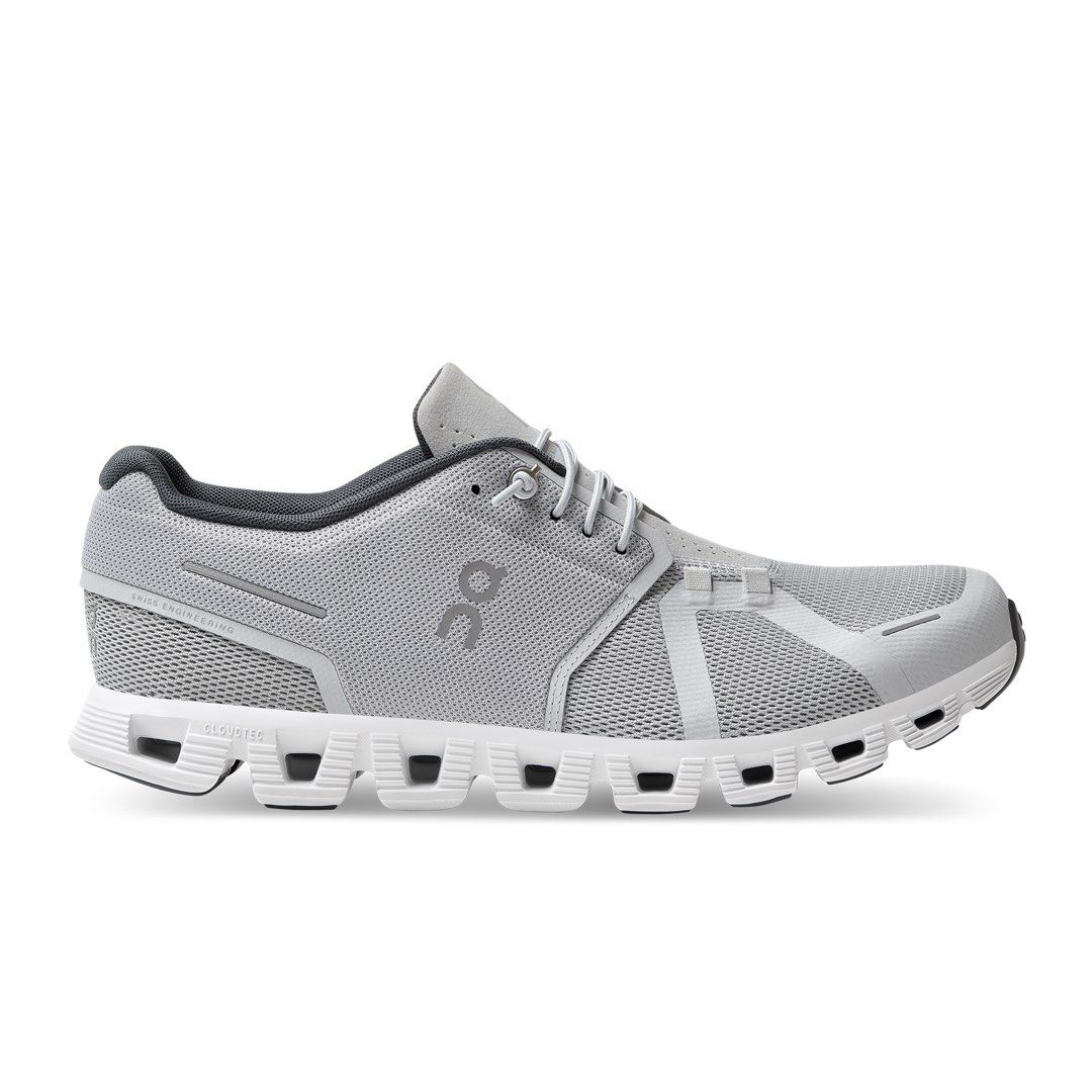 ON CLOUD 5 (Category: Sneakers) located in Davao. Submitted by declutterstuff01 (Listing ID 1379245952, Image 1). Description: RFS: too many running shoes already Free SF!.