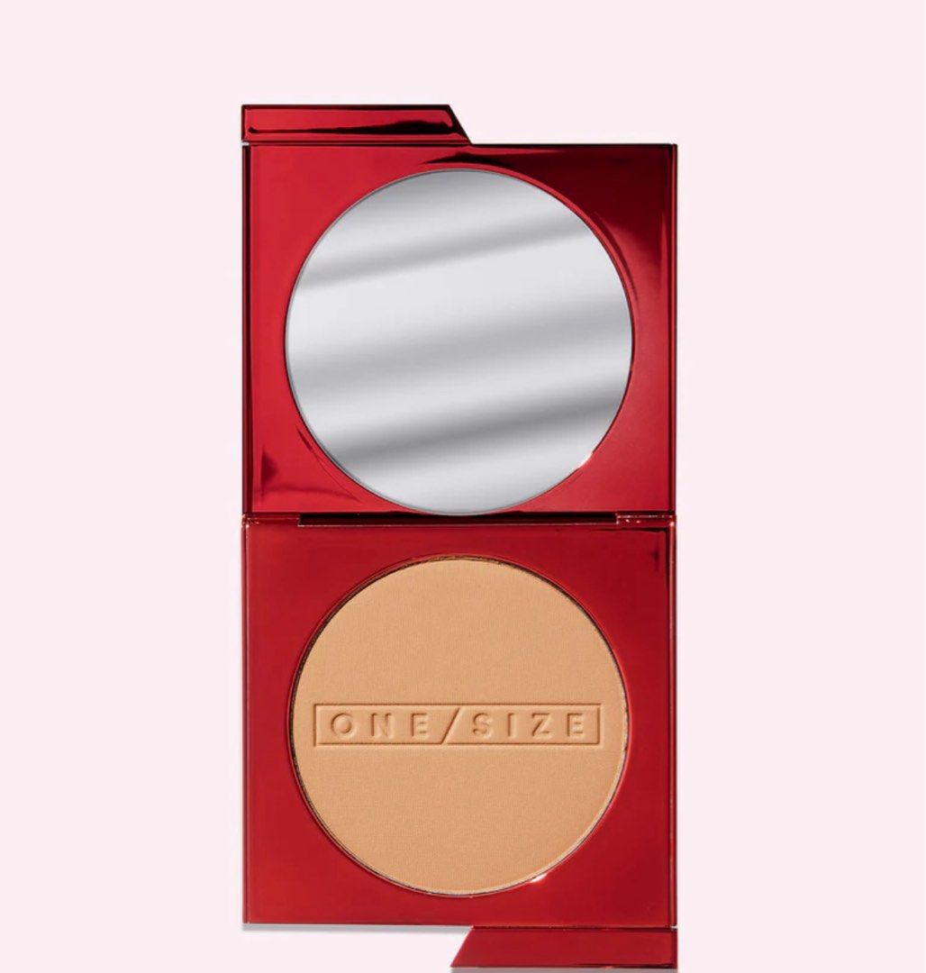 ONE SIZE BEAUTY FOUNDATION (Category: Makeup) located in Marikina City. Submitted by thejunkiebox (Listing ID 1379321155, Image 1). Description: TURN UP THE BASE VERSATILE POWDER FOUNDATION Shade: Medium (NR).