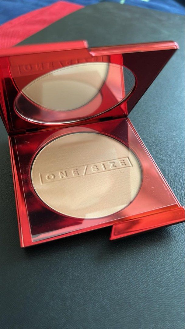 ONE SIZE BEAUTY FOUNDATION (Category: Makeup) located in Marikina City. Submitted by thejunkiebox (Listing ID 1379321155, Image 3). Description: TURN UP THE BASE VERSATILE POWDER FOUNDATION Shade: Medium (NR).