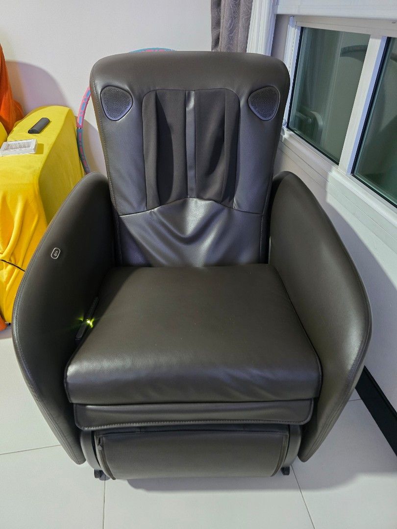 Osim uDiva Sofa, Health Nutrition, Massage Devices on Carousell