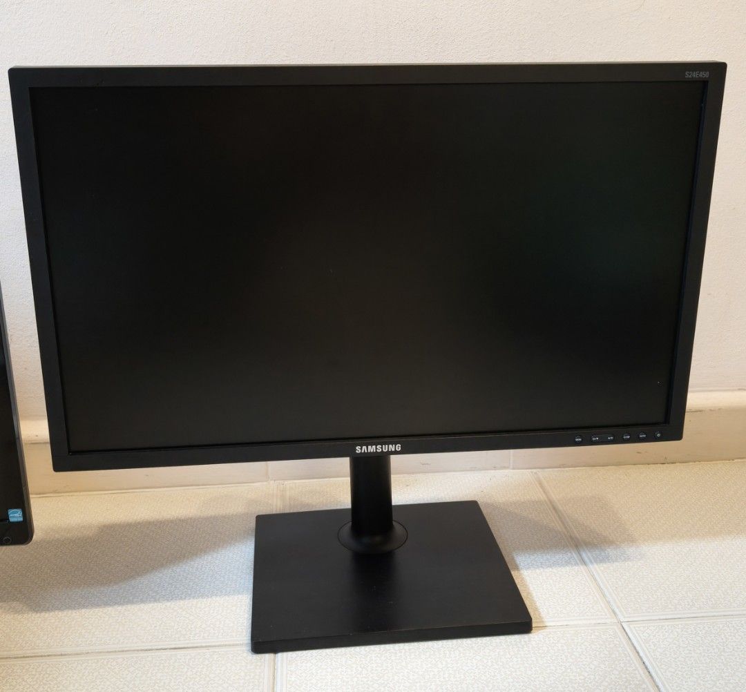 Phillips/Samsung Monitors63222780341890111