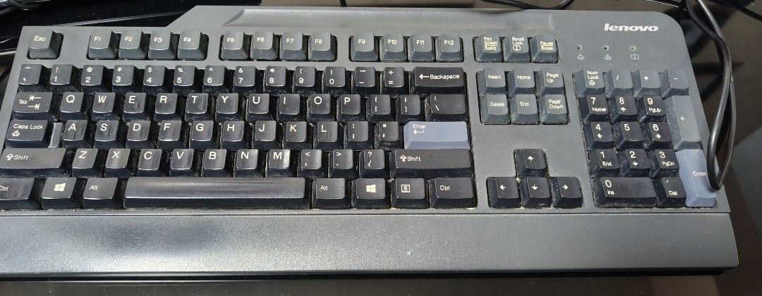 Phillips/Samsung Monitors63222780341890113