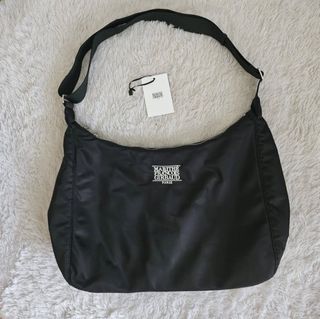 (Kategori: ) berada di . Dikirim oleh cmbrand_authentic (ID iklan 1379213308, Gambar 1). Deskripsi: .