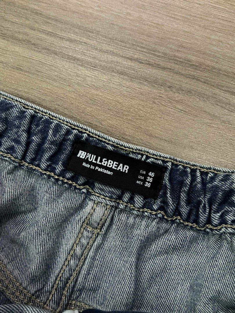 pull & bear super baggy jeans (Category: Jeans) located in Santa Rosa. Submitted by 9unsnroses (Listing ID 1379256788, Image 2). Description: brand new length: 40.5 leg opening: 11.5.