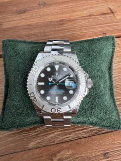 (Category: ) located in . Submitted by tempora.timepieces (Listing ID 1379155389, Image 1). Description: .