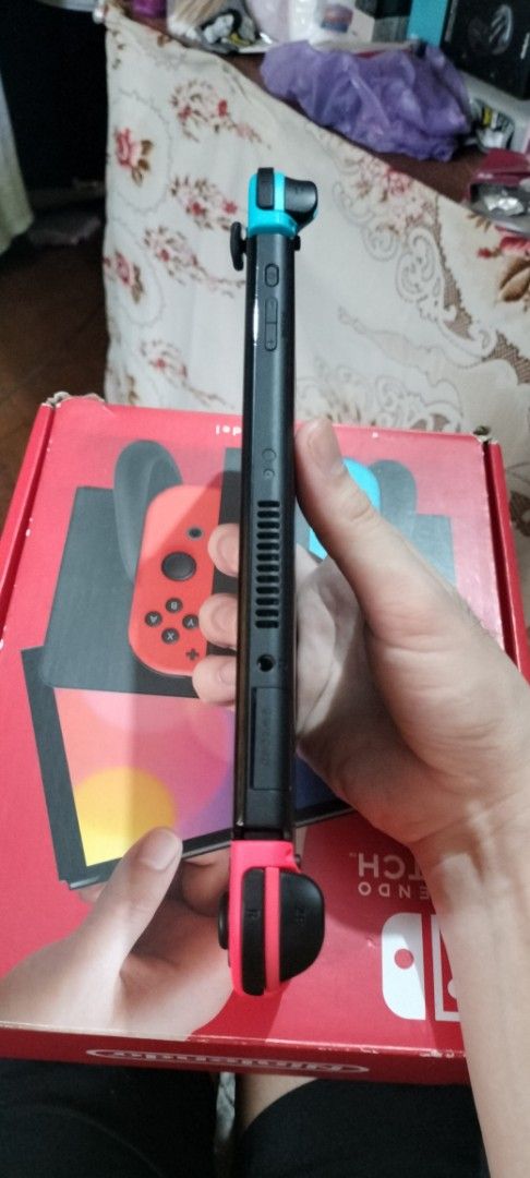 Rush Nintendo Switch Oled Complete with Receipt (Category: Nintendo) located in Manila. Submitted by leahcim02 (Listing ID 1379152896, Image 3). Description: Sale or swap sa cp bagong bago pa feb lang nabili add ons pokemon shield - 1500 pokemon sword - 1500 hogwarts legacy - 1600 mario kart 8 deluxe - 1800 dragon quest - 1500 complete package Meet up: Any Malls in NCR/Antipolo.
