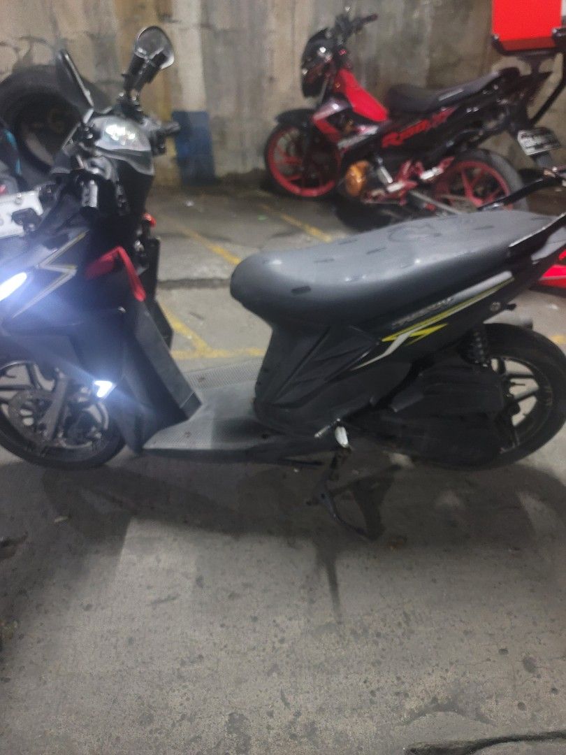 Rusi passion 2020 (Category: Motorbikes for Sale) located in Pasay City. Submitted by melanietumanda25 (Listing ID 1379305954, Image 3). Description: rfs: school fee issues: side and middle stand needs to be tightened right side funder needs one screw maintenance: every 1000 or 1500 change oil every three months, clean the engine by flash engine oil every 6k change gear oil used for almost one year bought with 28k kilometer now 35k For viewing te