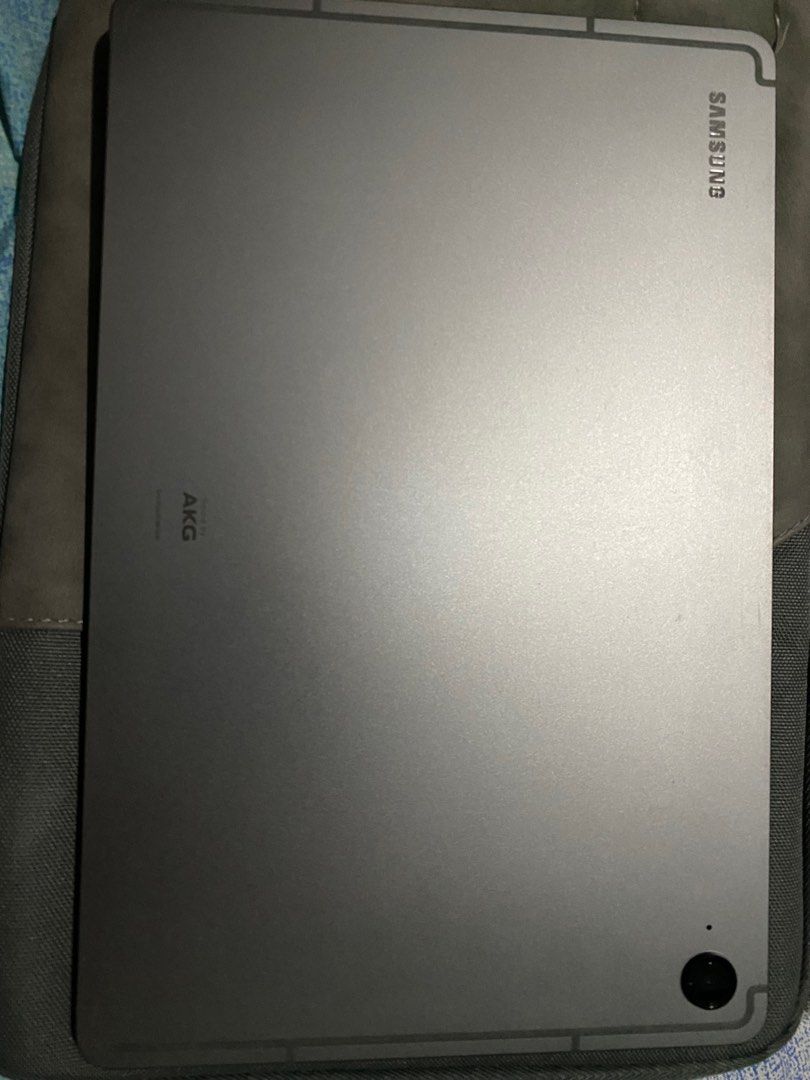 Samsung S9 FE (Category: Android) located in Manila. Submitted by solinabria87901 (Listing ID 1379136423, Image 2). Description: Samsung Galaxy Tab S9 FE (Wi-Fi) + FREE Samsung Keyboard & S Pen – Excellent Condition! ✅ Tablet: Samsung Galaxy Tab S9 FE (Wi-Fi) ✅ Screen Size: 10.9-inch WUXGA+ LCD (90Hz) ✅ Processor: Exynos 1380 (Octa-core) ✅ RAM: 6GB ✅ Storage: 128GB (Expandable via microSD up to 1TB) ✅ Color: Gray ✅ Operating System: Android 13 (O
