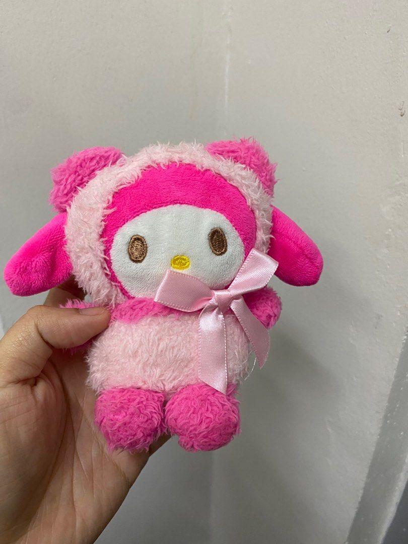 Sanrio Kuromi and Melody charm (Category: Character Goods) located in Caloocan City. Submitted by chikatpat (Listing ID 1379233276, Image 1). Description: bilin niyo na po ;).