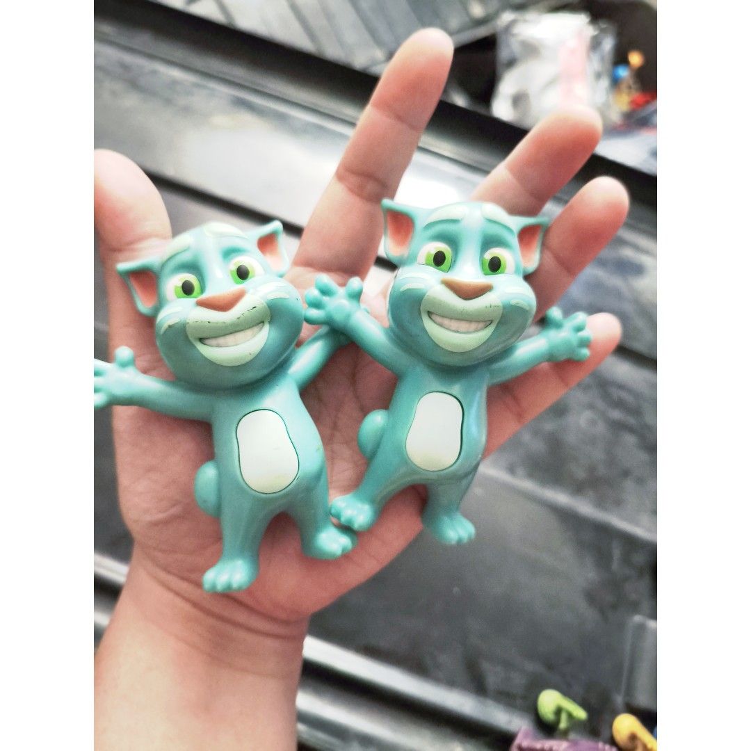 Set Talking Tom mcdo happy meal toy (Category: Character Goods) located in Pasig City. Submitted by ilovebarbie87 (Listing ID 1379319709, Image 1). Description: .
