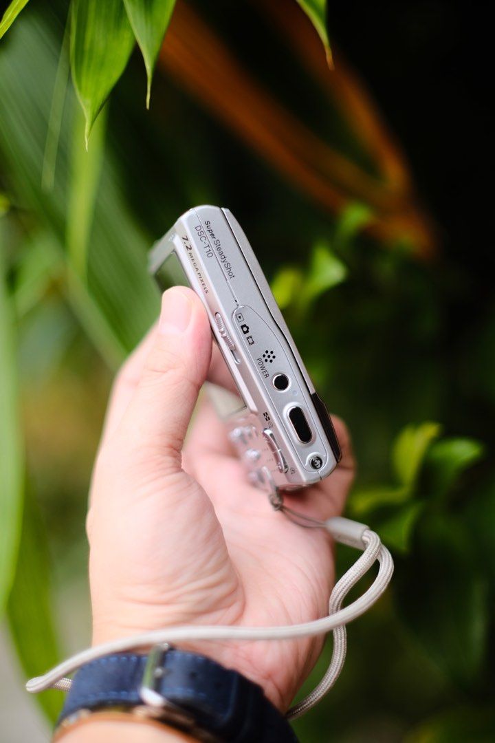 SONY DSC-T10 (Category: Cameras) located in Davao. Submitted by carussel (Listing ID 1379186451, Image 2). Description: SONY DSC-T10 -Ultracompact Digital Camera -7 Megapixels | 1/2.5” CCD SENSOR -Max Resolution 3072 x 2304 -Sharp 38-114mm Carl Zeiss Vario Tessar lens -Pocket Size, Sleek Design, Compact. -Clean Lens. Bright LCD. All Modes Working. Flash Working. No issue. -Screen Protector Installed -Japanese Language. However, it has pictogram m