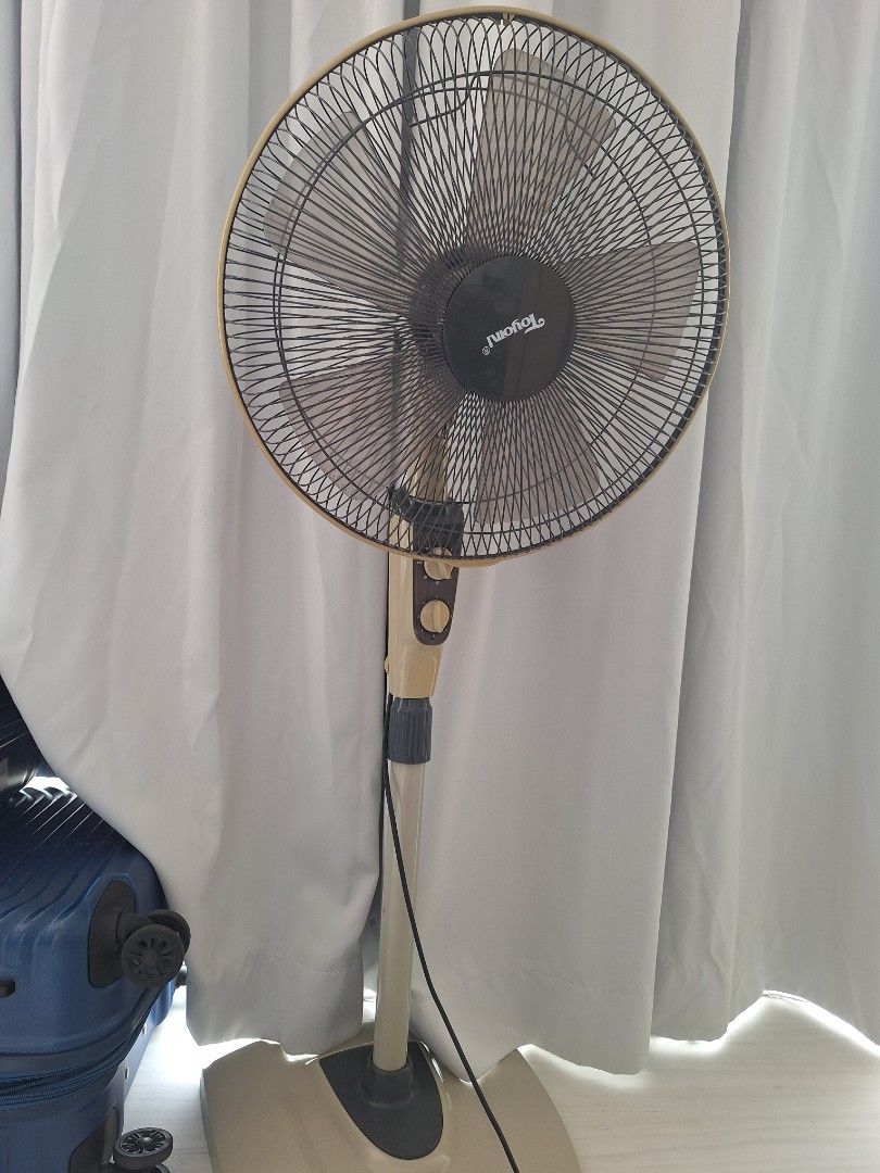 Standing Fan - Adjustable Height