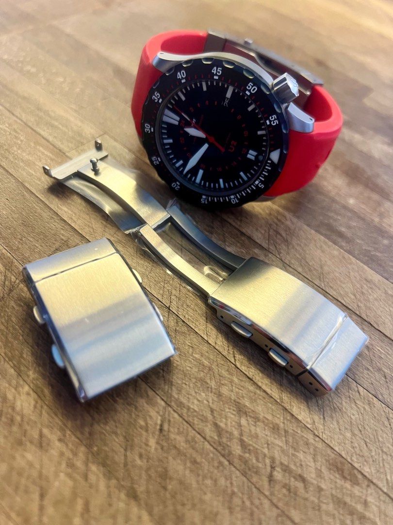 Strapcode Miltat style 22mm 20mm diver dive watch bracelet strap buckle clasp with extension for Sinn U1 U2 Omega uncle Seiko (Category: Men's Watches) located in Singapore. Submitted by property_master (Listing ID 1379196698, Image 1). Description: Upgrade yr Sinn & diver watch with this 316L Solid Stainless Steel Watch Clasp Luxury Push Button Adjustable Folding Buckle Premium Metal Clasp. All are brand new. 1 x 22mm folding clasp just 20$ 1 x 