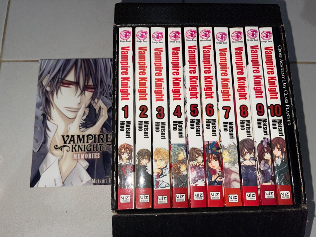 VAMPIRE KNIGHT BOX SET (VOL 1-10)+tokyo ghoul, Hobbies & Toys, Books ...