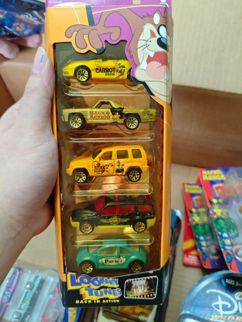 Vintage MATCHBOX LOONEY TUNES 5 pack (Category: Vintage Collectibles) located in Pasay City. Submitted by fcsean (Listing ID 1379290506, Image 2). Description: .