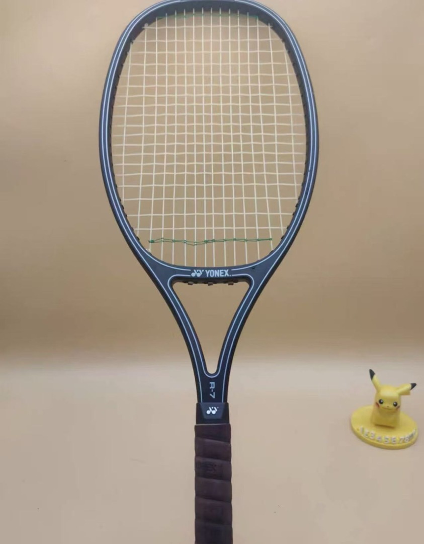 YONEX r-7 網球拍 石墨烯材質 小牛皮手柄, 運動產品, 運動與體育, 運動與體育 - 球拍和球類運動 - Carousell