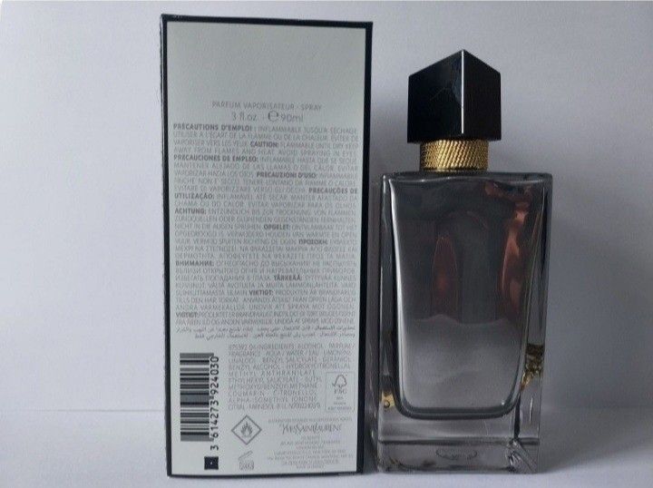 由 amaishops (刊登 ID 1379320130，圖片 2) 提交，位於 新北市 (New Taipei) 的 Yves Saint Laurent 聖羅蘭/LIBRE l'absolu platine 自由不羈 冷冽鉑金/女性淡香精/90ml/二手價 (類別：香水、體香劑)，說明：朋友寄賣，盒身、瓶身狀況良好，香水量約八成（皆如上圖所示）。價可小議。 LIBRE l'absolu platine 自由不羈 冷冽鉑金/女性淡香精/90ml/2023年上市 香調類型：柔美花草調 前調：醛類、佛手柑、橘子 中調：薰衣草、藍色薰衣草、橙花 後調：香草、琥珀 冷冽銀箔的瓶身設計隨著光線照射下，鑽石般閃耀的光芒如同高冷的傲性與自信，白薰衣草的冰涼清新香氣，襯托出性感炙熱的橙花氣息，透過鏡面反射的對比效果，淪陷在前所未有的柔美性感。。