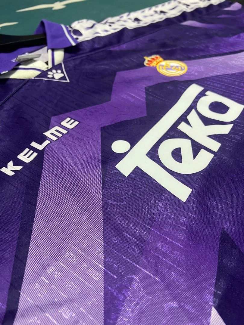 #3 Roberto Carlos Real Madrid Away 1996 soccer/football jersey/kit rare/retro/vintage (Category: Activewear) located in Singapore. Submitted by dreamsstore (Listing ID 1379447099, Image 5). Description: #3 Roberto Carlos Real Madrid Away 1996 jersey !! Jersey in a very good condition for its age ! SIZE : XL ❗️❗️❗️ Pit : 24.5 inches Length : 30 inches FREE POSTAGE INCLUDED FOR ALL SHIRTS🎉🎉🎉 Some bobbling is expected for retro jerseys but condit