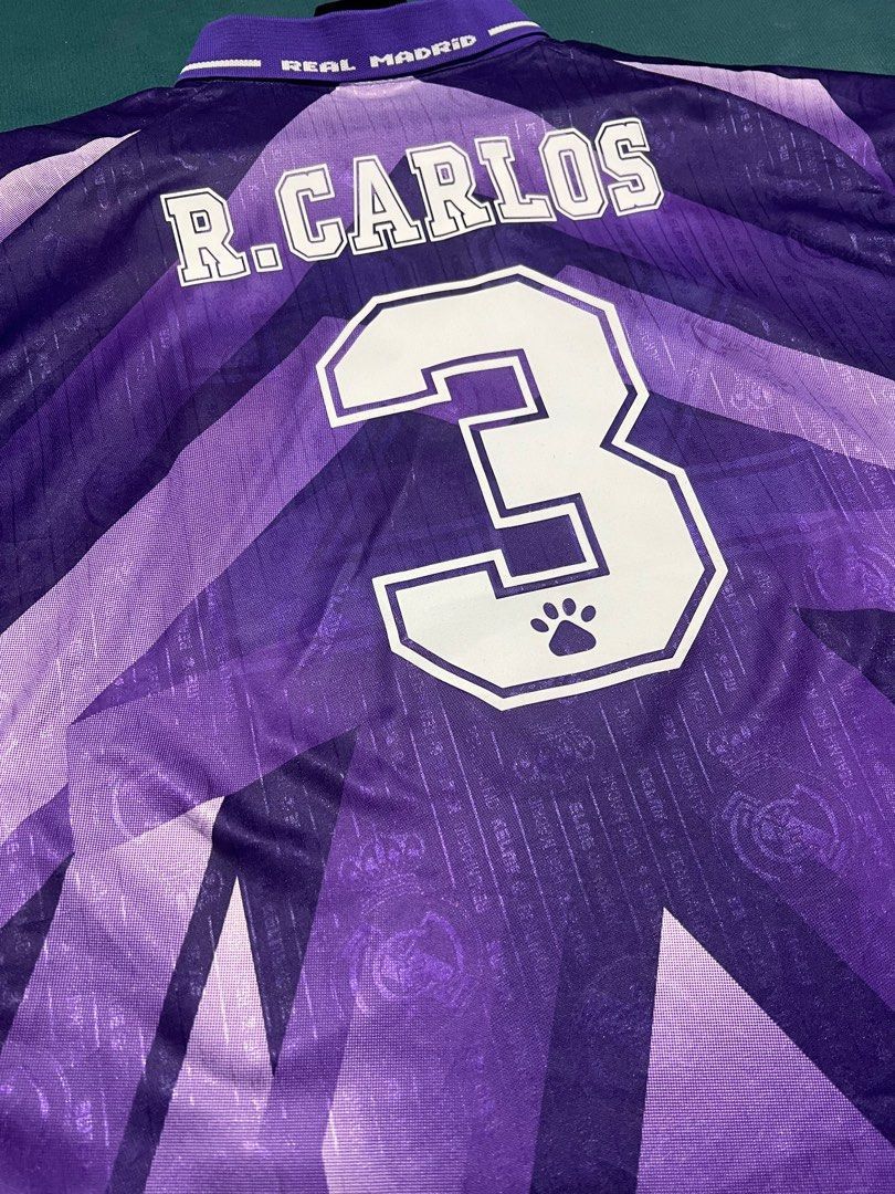 #3 Roberto Carlos Real Madrid Away 1996 soccer/football jersey/kit rare/retro/vintage (Category: Activewear) located in Singapore. Submitted by dreamsstore (Listing ID 1379447099, Image 3). Description: #3 Roberto Carlos Real Madrid Away 1996 jersey !! Jersey in a very good condition for its age ! SIZE : XL ❗️❗️❗️ Pit : 24.5 inches Length : 30 inches FREE POSTAGE INCLUDED FOR ALL SHIRTS🎉🎉🎉 Some bobbling is expected for retro jerseys but condit
