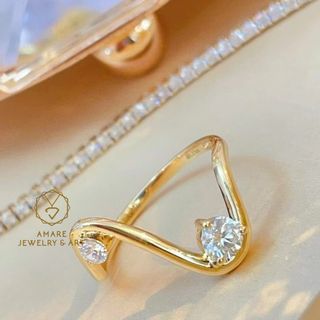 精緻新品👑💎! 0.35ct Diamond Ring! 18k gold & diamond, price 3780HKD 有型不規則幾何風設計鑽石戒指💛💎! 兩粒鑽石大粒total 35份!18K金材質! 單戴疊戴都有型!超抵只售3780HKD/ PC64211993876099110