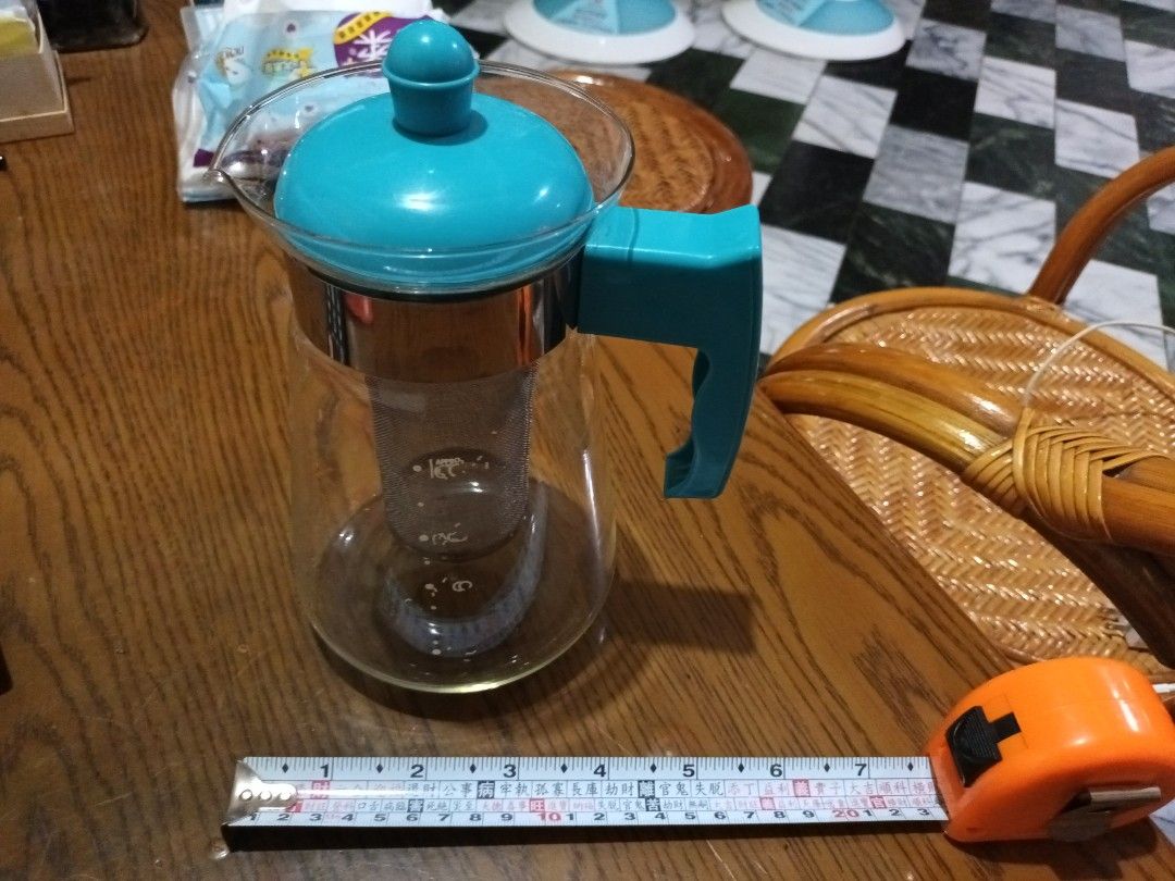 由 ymcamoren (刊登 ID 1379502666，圖片 3) 提交，位於 台北市 (Taipei) 的 玻璃沖泡茶壺 (類別：茶具配件)，說明：玻璃沖泡茶壺，可泡花草茶、水果茶、咖啡、茶葉皆可，整理閒置商品，高標準者請考慮。 台北市面交，商品當場檢查清楚，貨物售出，概不退換。。