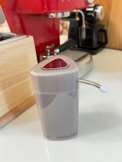 由 voyager0120 (刊登 ID 1379384433，圖片 1) 提交，位於 的 (類別：)，說明：。
