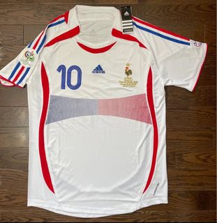 (Category: ) located in . Submitted by footyjerseys (Listing ID 1379387649, Image 1). Description: .