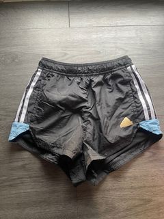 (Category: ) located in . Submitted by xxtheresse (Listing ID 1379327574, Image 1). Description: .