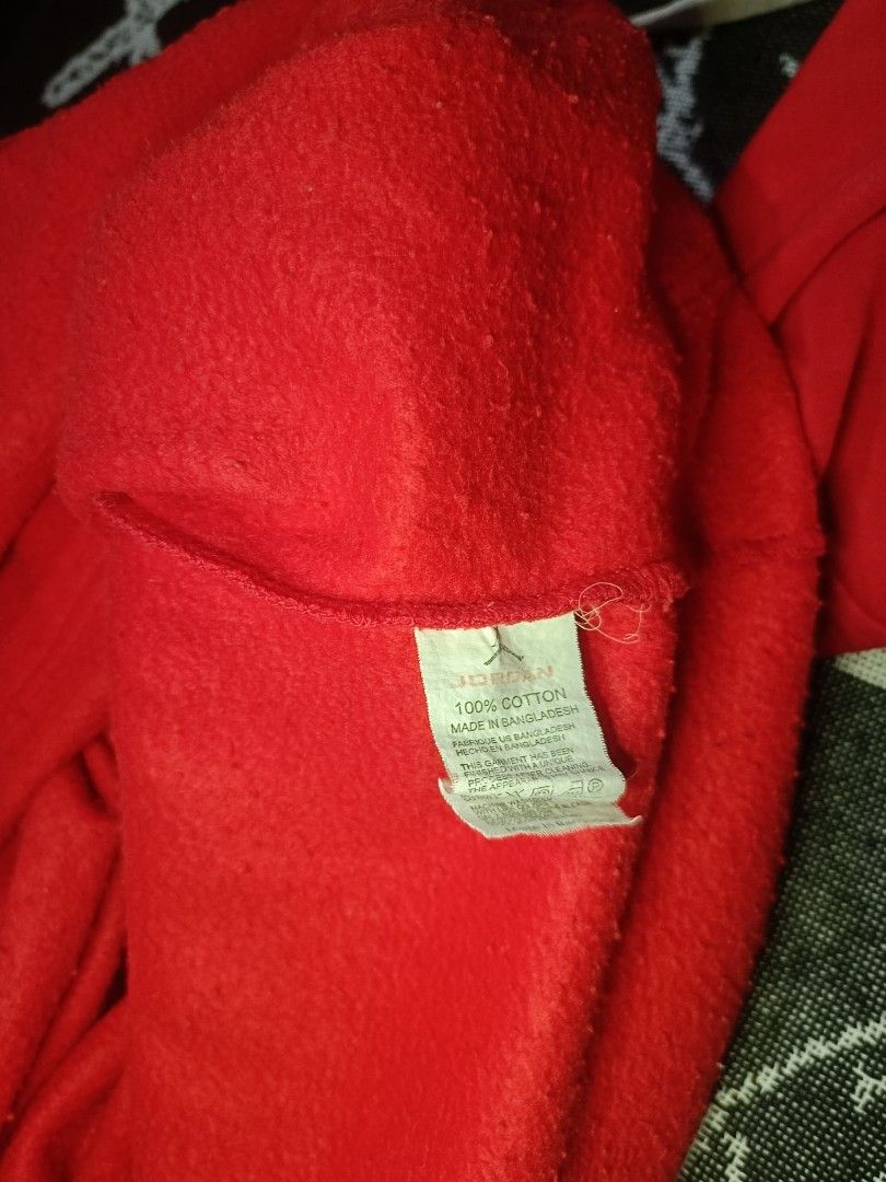 Air jordan hoodie (Category: Coats, Jackets and Outerwear) located in Taguig. Submitted by just.thrifting (Listing ID 1379450056, Image 3). Description: W21xL26 verygood condition color rate 9/10 issue may kalawang yung lace at small tears sa harap na hindi naman halata🥶 150+sf,taguig loc. DM SA INTERESADO!🫡.