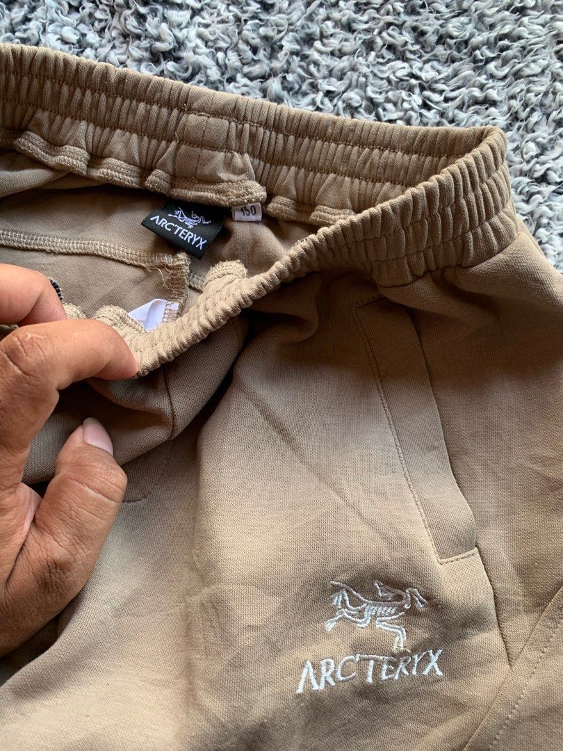 Arc'Teryx Jogger Pants | Size XS (Category: Joggers) located in General Trias. Submitted by zrchustle.604 (Listing ID 1379476084, Image 2). Description: No major issue Minor runs only Good condition.