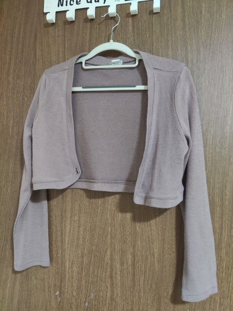 Assorted Cardigans (Category: Coats, Jackets and Outerwear) located in Singapore. Submitted by compulsive_shopper (Listing ID 1379520274, Image 3). Description: 1 PC for $2 3 PCs for $3!.