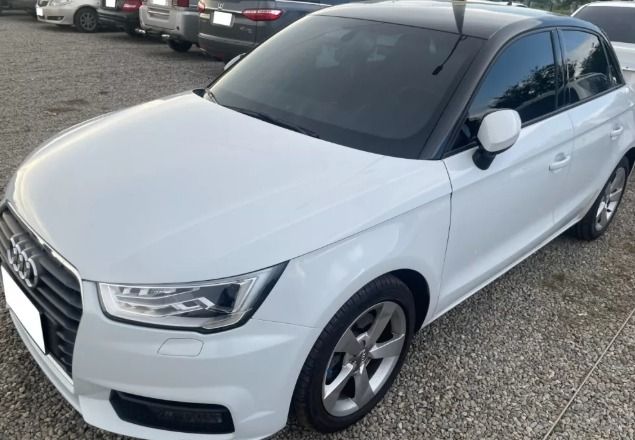 由 yan_xiu (刊登 ID 1379360951，圖片 1) 提交，位於 台中市 (Taichung) 的 Audi A1 2015款 白色 全廠認證車 車商勿擾 (類別：汽車出售)，說明：🎶顏色：白色 🎶排氣量：1.4L 🎶出廠：2015 🎶行駛里程：10萬公里 循跡系統 防盜系統 安全氣囊 中控鎖 ABS防鎖死 👍最有公信力的認證 👍車況與認證表不符 , 退車並全額退費 👍車況及里程公開化 👍檢定報告 🧸因車價划算、車況認證，詢問人數多，請提前預約看車 🎀我也可為您尋車!告訴我您的需求與預算，讓我為您圓夢 ✅可分期 ✅可貸款✅車換車 🎀貸款配合/協助分期 ⚠️車商販售 非自售 請車行勿擾⚠️ 🉑全台北中南皆有服務據點 歡迎私訊預約賞車 🎊請提前私訊預約賞車 🎊請提前私訊預約賞車 🎊請提前私訊預約賞車 全廠認證車 車商勿擾 滿小姐:0️⃣9️⃣0️⃣5️⃣3️⃣6️⃣1️⃣0️⃣5️⃣5️⃣。