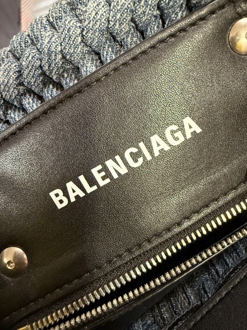 Authentic Balenciaga Denim Bistro Panier (Category: Luxury Bags & Wallets) located in Binalonan. Submitted by sheenaluxarchive (Listing ID 1379520364, Image 3). Description: Still in pretty condition With its strap attached Authentic guaranteed No major flaws In medium size Rarefind.