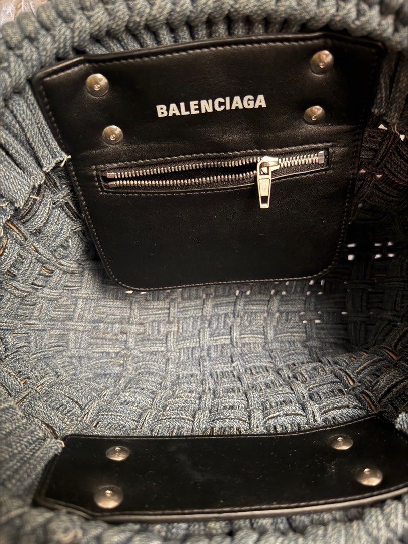 Authentic Balenciaga Denim Bistro Panier (Category: Luxury Bags & Wallets) located in Binalonan. Submitted by sheenaluxarchive (Listing ID 1379520364, Image 2). Description: Still in pretty condition With its strap attached Authentic guaranteed No major flaws In medium size Rarefind.