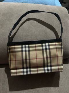 (Category: ) located in . Submitted by anything_bags21 (Listing ID 1379332358, Image 1). Description: .
