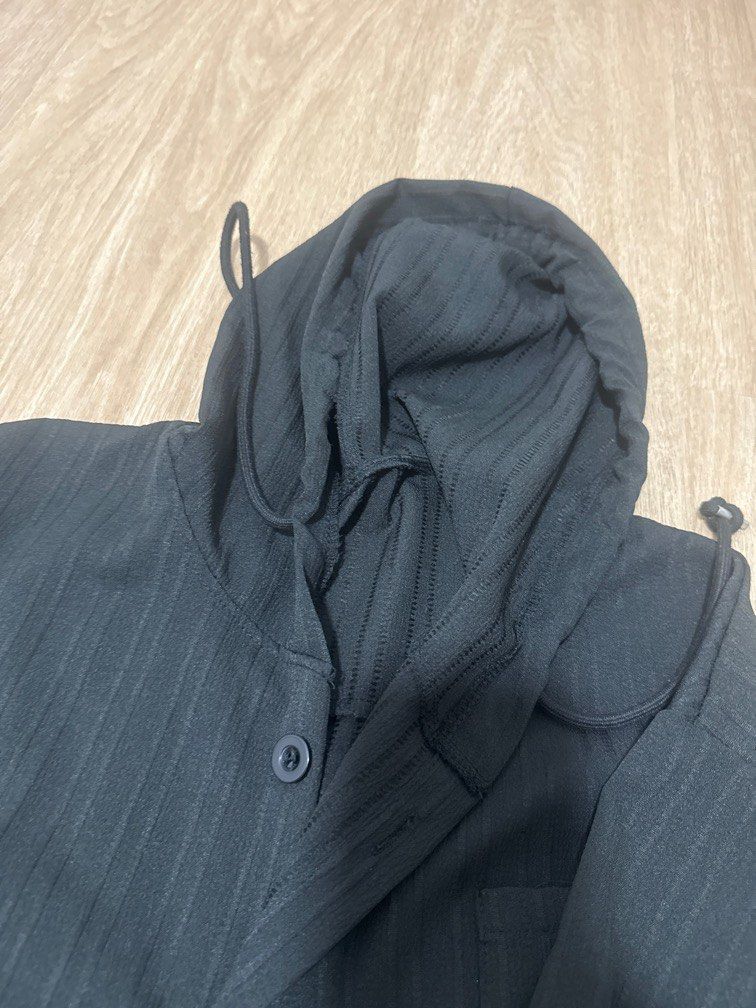 Black button jacket (Category: Coats, Jackets and Outerwear) located in Singapore. Submitted by xxlinggg (Listing ID 1379475262, Image 3). Description: Worn a few times in the office + wash only It’s not sheer, can refer to picture 4.